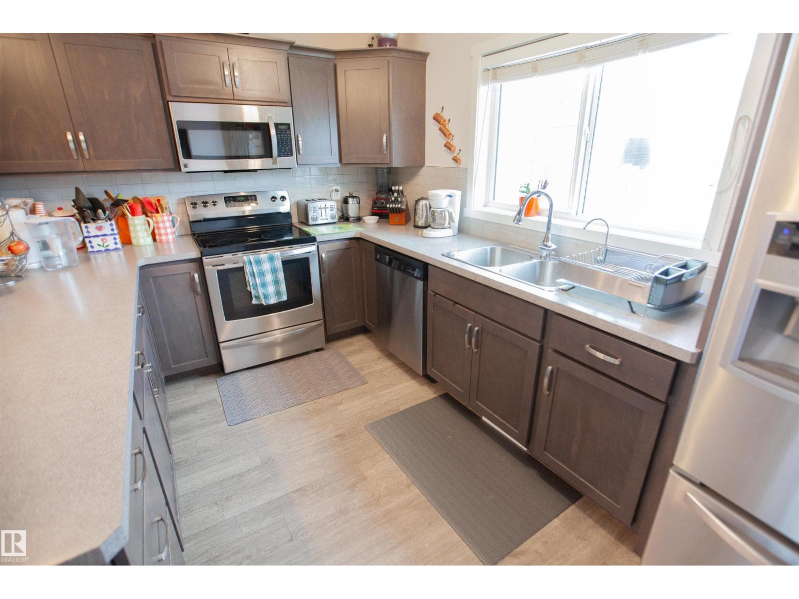 2902 MAPLE WY NW — photo 3