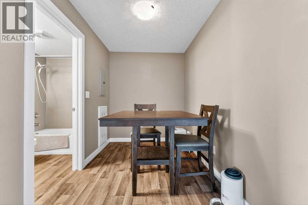 4317, 403 Mackenzie Way SW photo 5