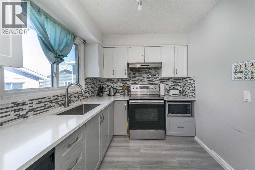 427 Rundlelawn Way NE photo 5