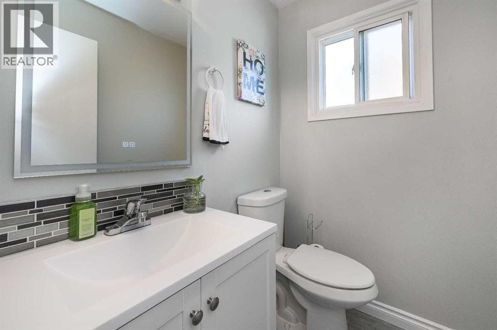 427 Rundlelawn Way NE photo 11