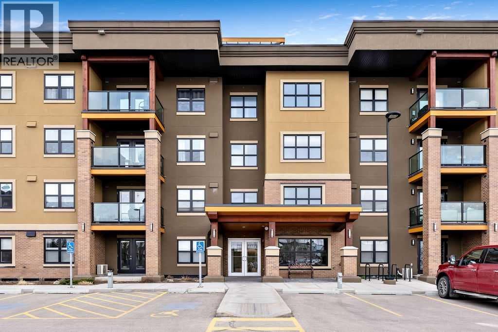 2 bed 2 bath single family at 2112, 10 Market Boulevard SE — $445,000