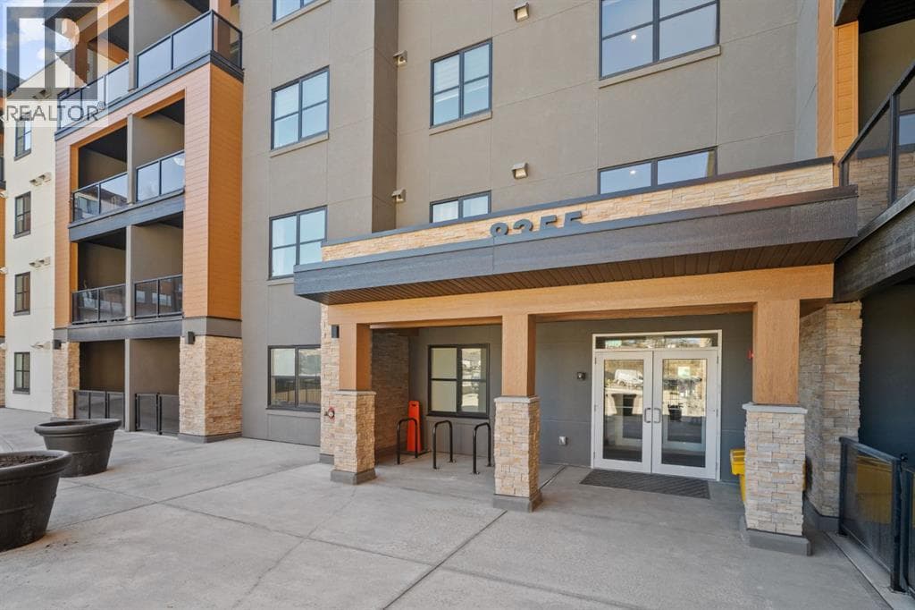 403, 8355 19 Avenue SW photo 2