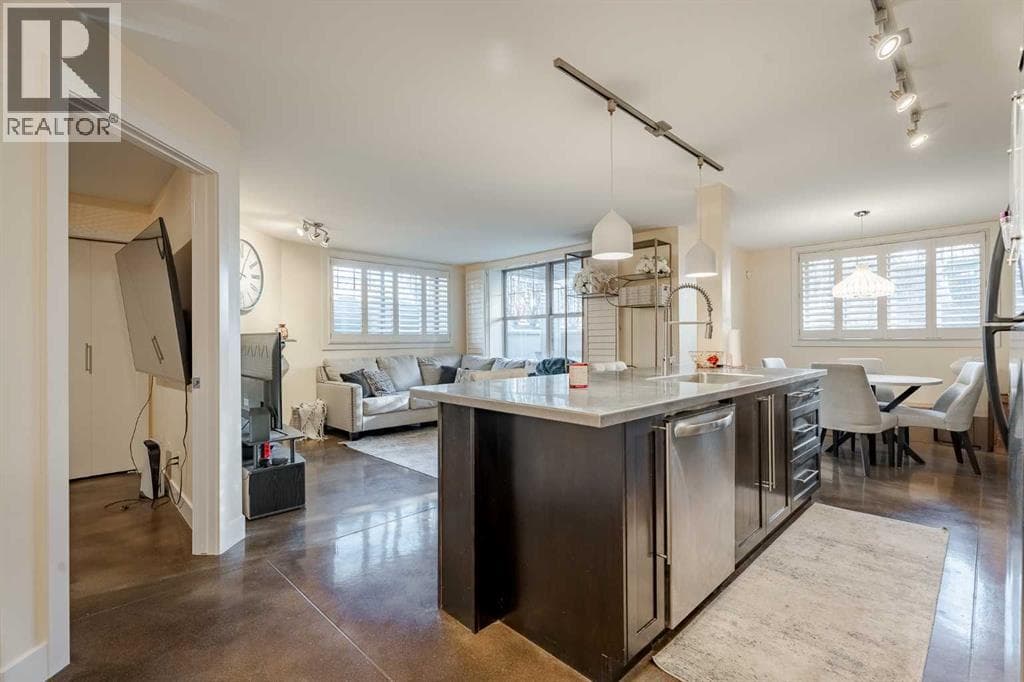 101, 3704 15A Street SW photo 6