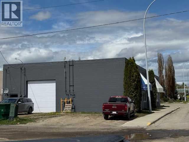 4903 2 Avenue E — photo 3