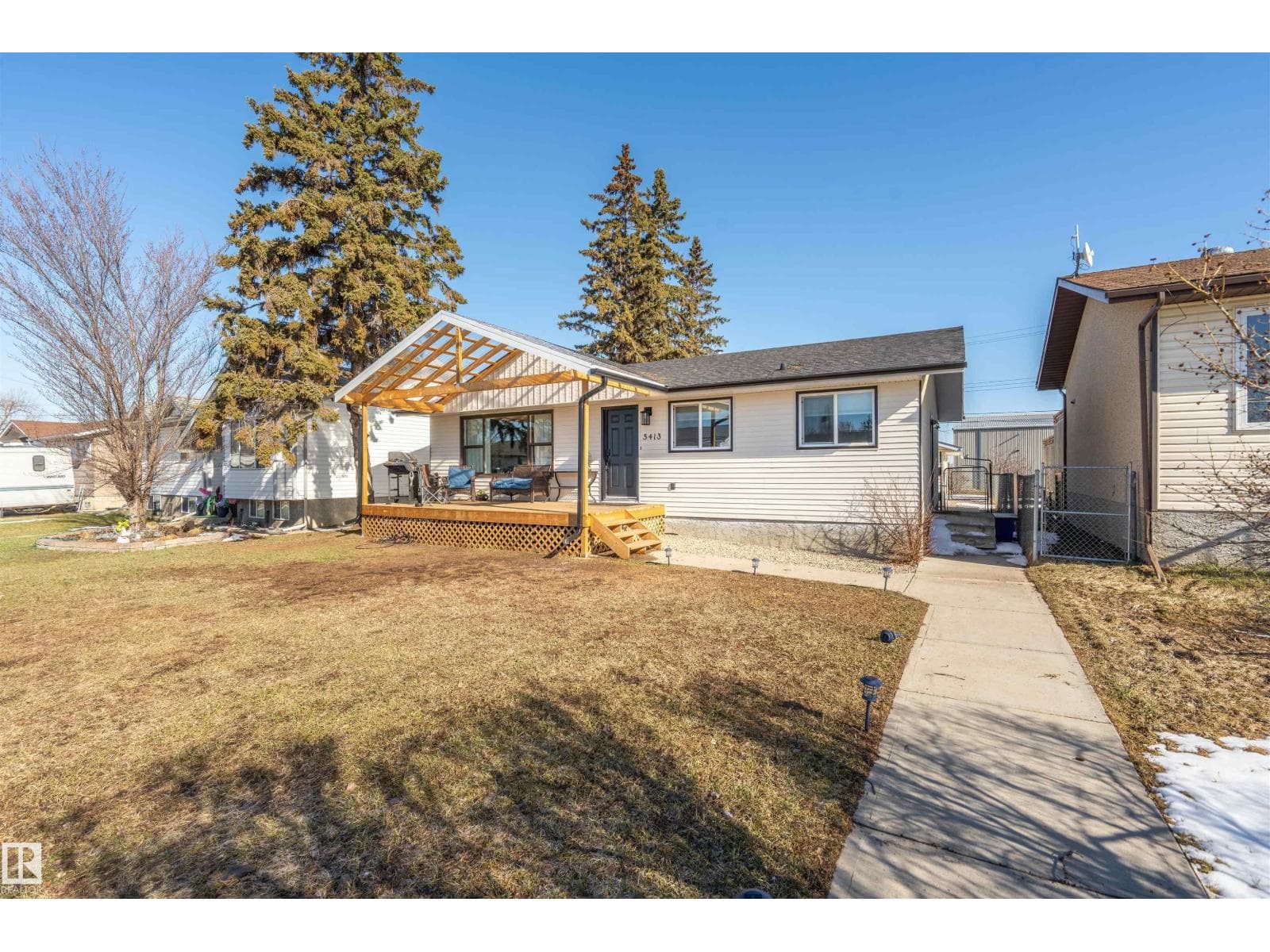 5413 52 Ave