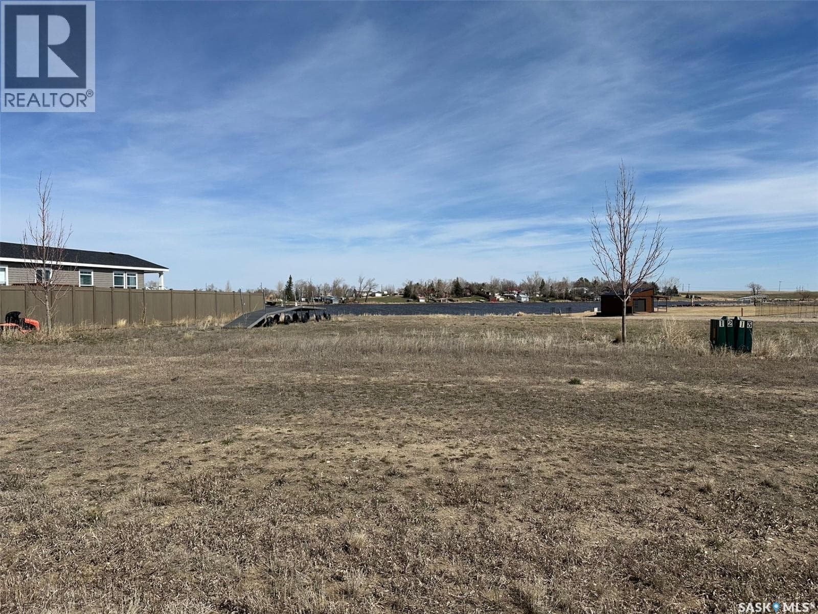 12 Lakeshore DRIVE — photo 2