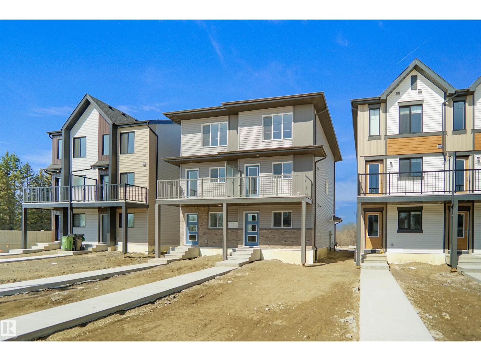 936 19 AV NW — photo 2