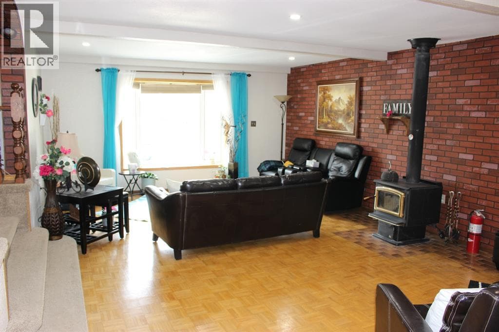 605 Rogers Avenue — photo 3