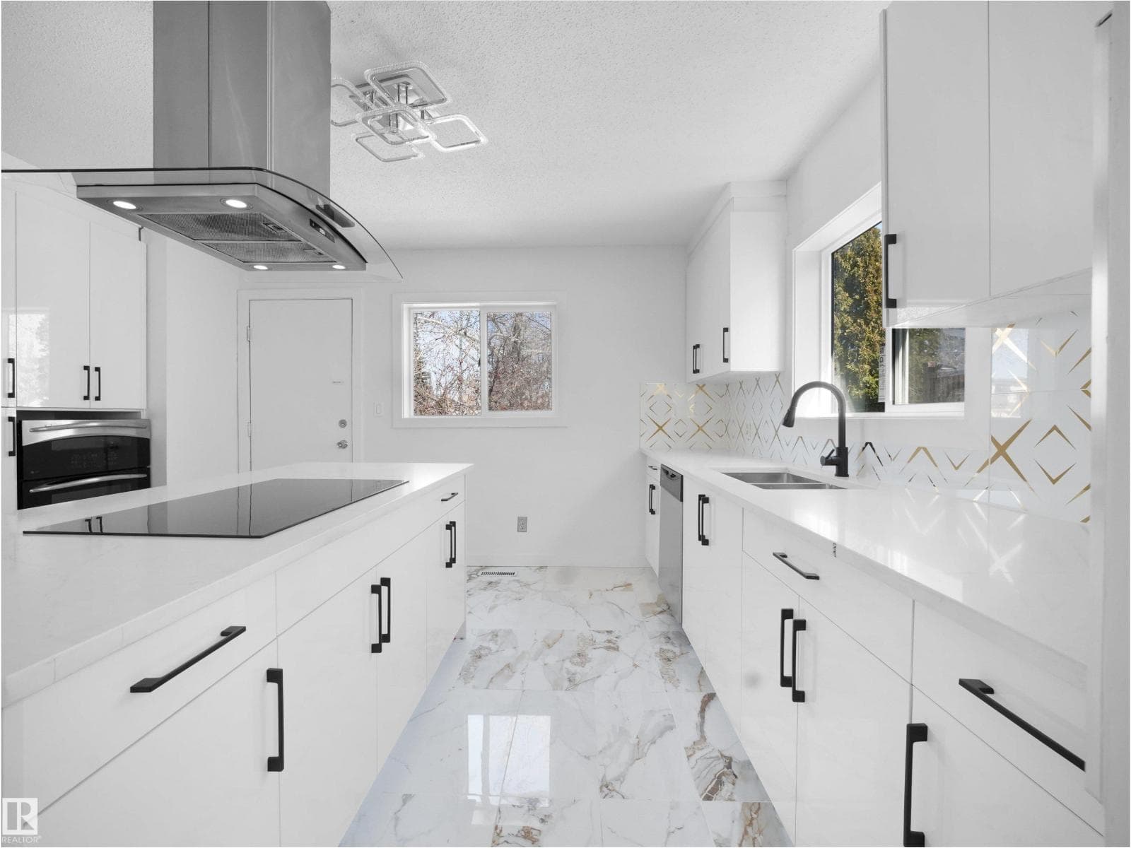 3608 33 AV NW photo 9