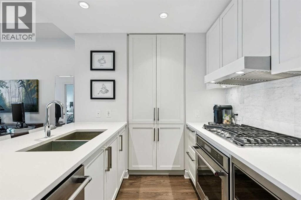 402, 46 9 Street NE photo 9