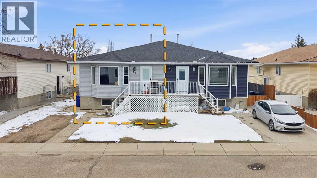 13 Green Meadow Crescent — photo 2