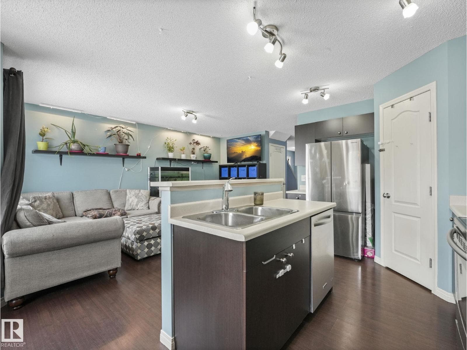 32 CARAGANA WY photo 9