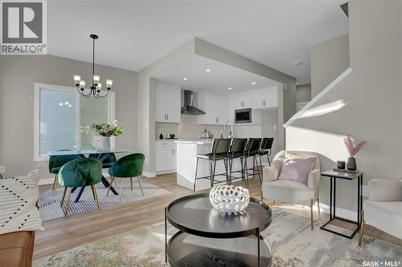 246 Kostiuk CRESCENT photo 11