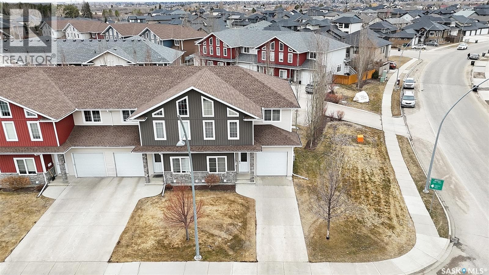 4 bed 4 bath single family at 102 Atton CRESCENT — $439,900