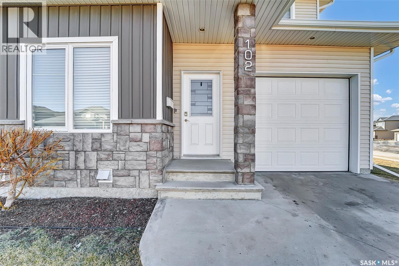 102 Atton CRESCENT photo 4