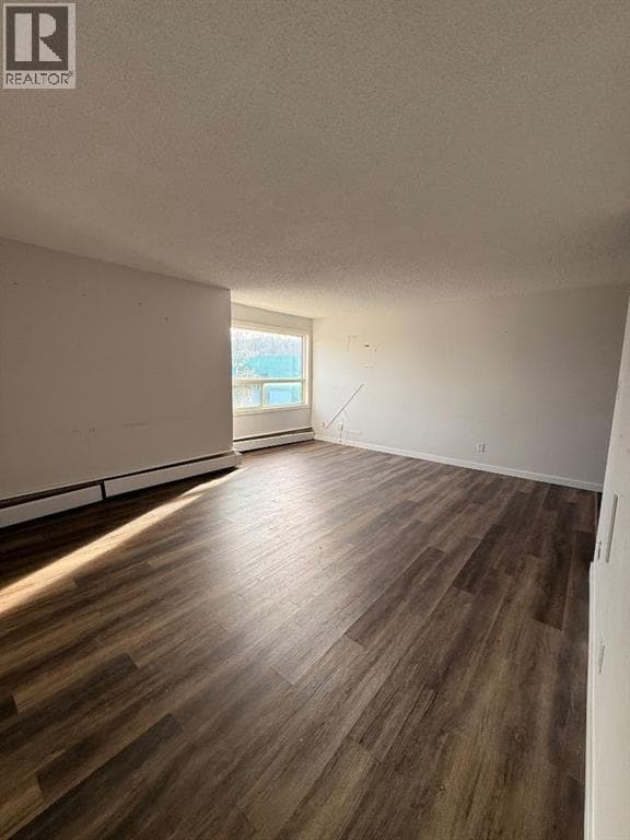 411, 111 Charles Avenue — photo 4