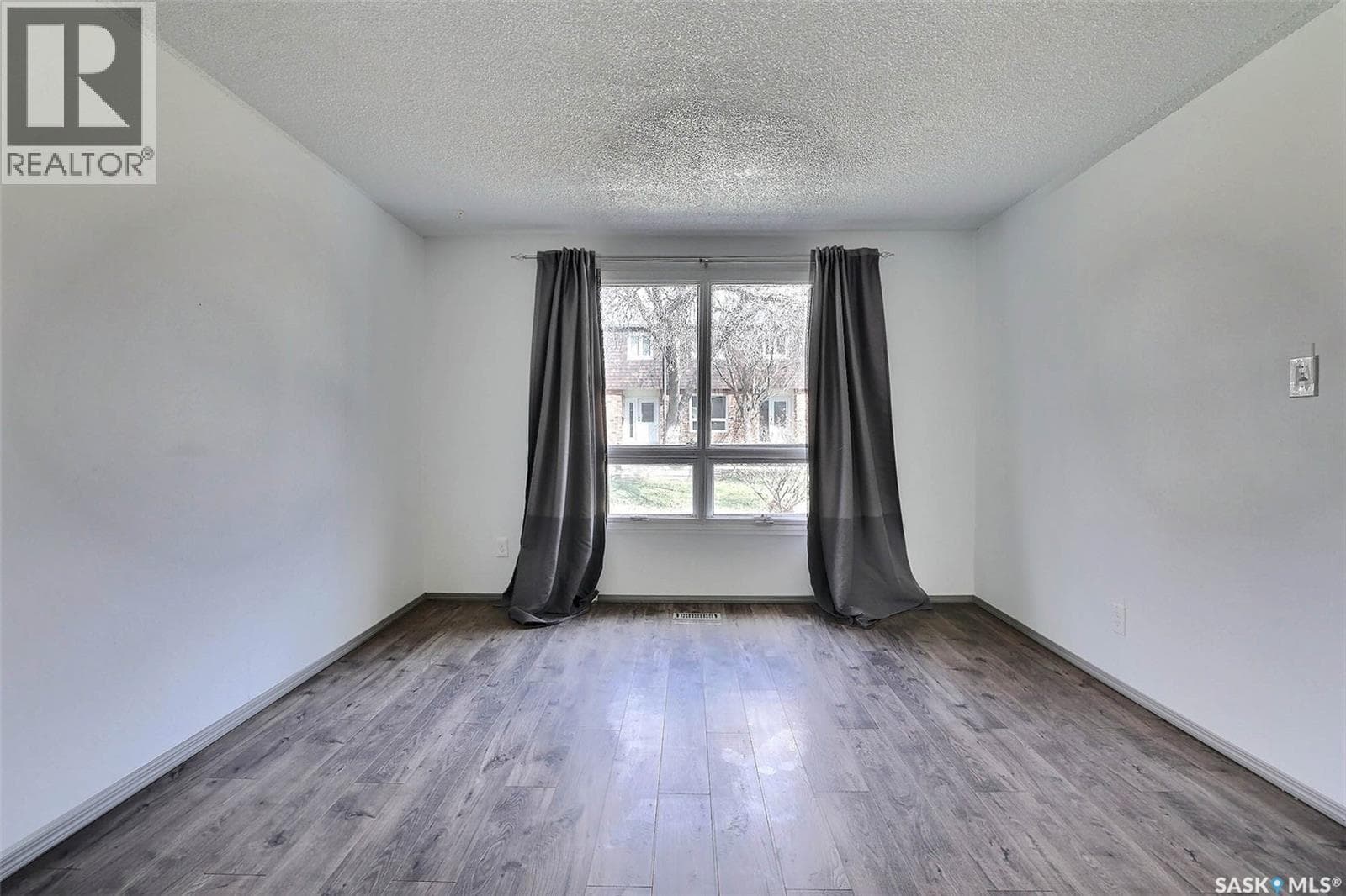 51 Spruceview ROAD photo 5