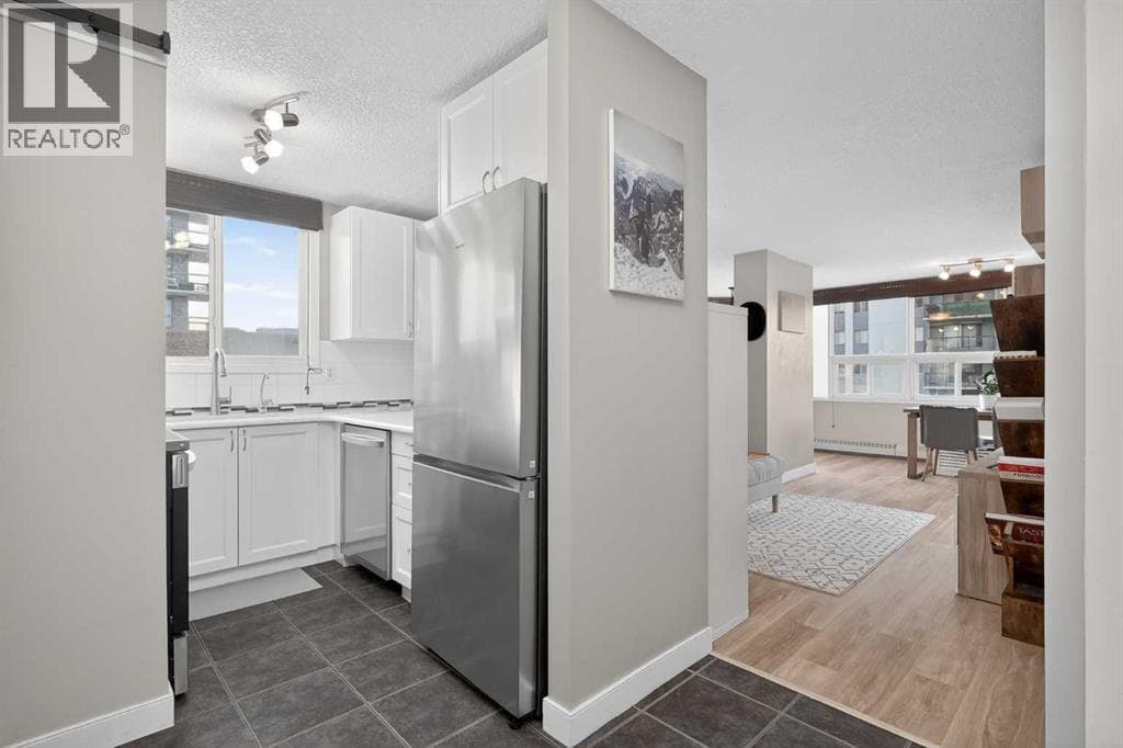 402, 626 15 Avenue SW photo 2