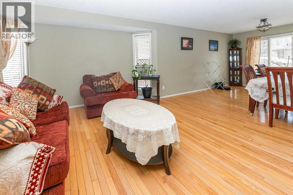 63 Hawkmount Green NW photo 8
