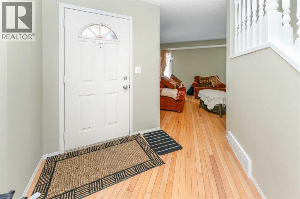 63 Hawkmount Green NW photo 2