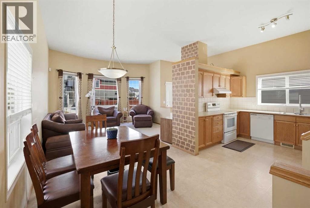 39 Saddlemont Close NE photo 10