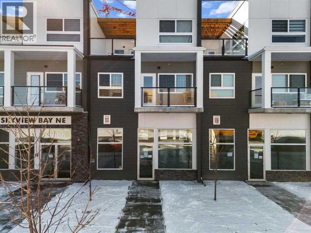 2185, 151 Sky View Bay NE photo 3