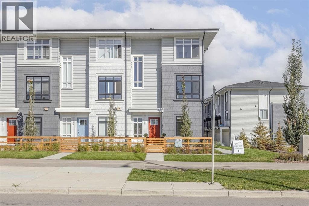 3 bed 3 bath single family at 213, 857 Belmont Drive SW — $425,145