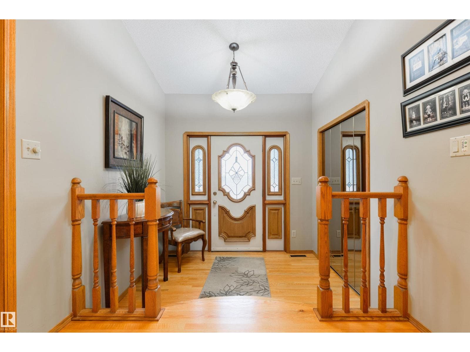 27113 TWP RD 522 photo 4