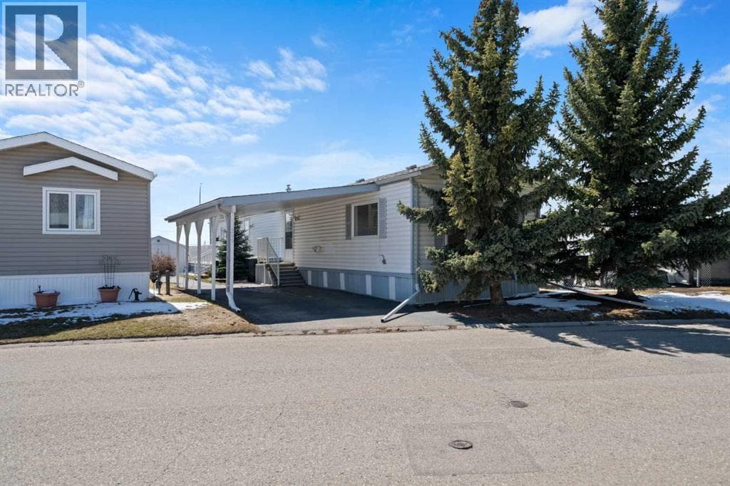 3 bed 2 bath single family at 299, 99 Arbour Lake Road NW — $179,990