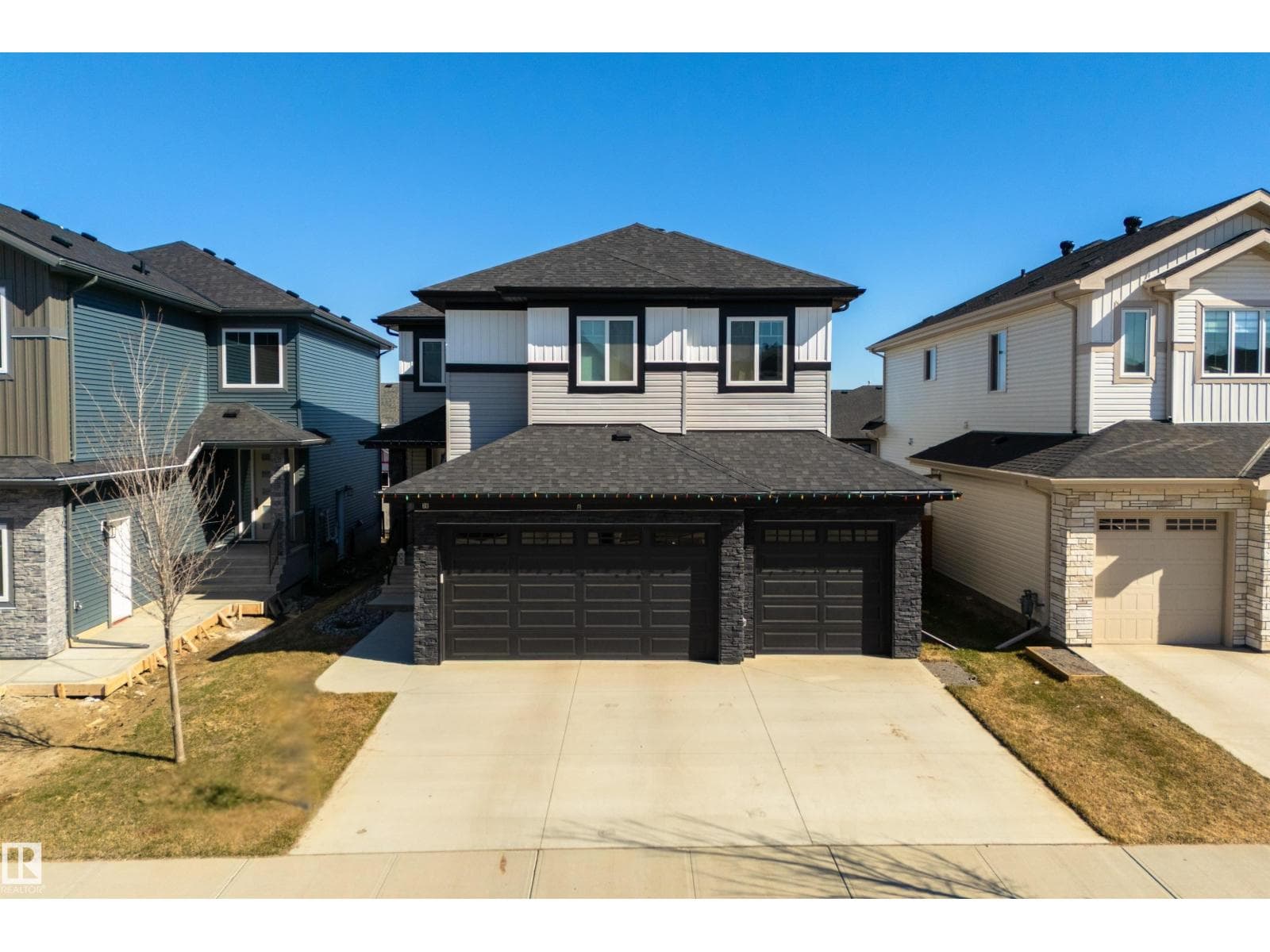 36 AVONLEA WY photo 2