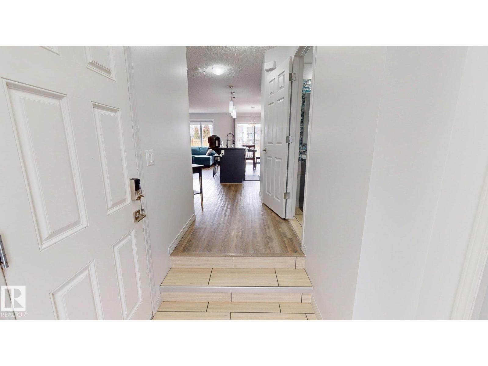 1640 CHAPMAN WY SW — photo 3