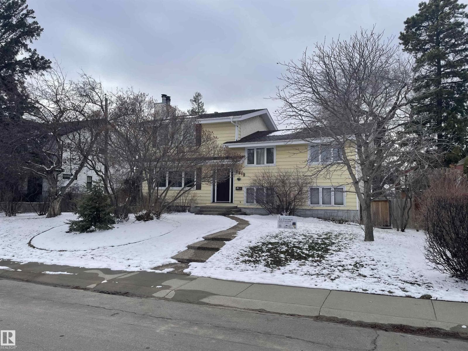 8812 146 ST NW photo 3