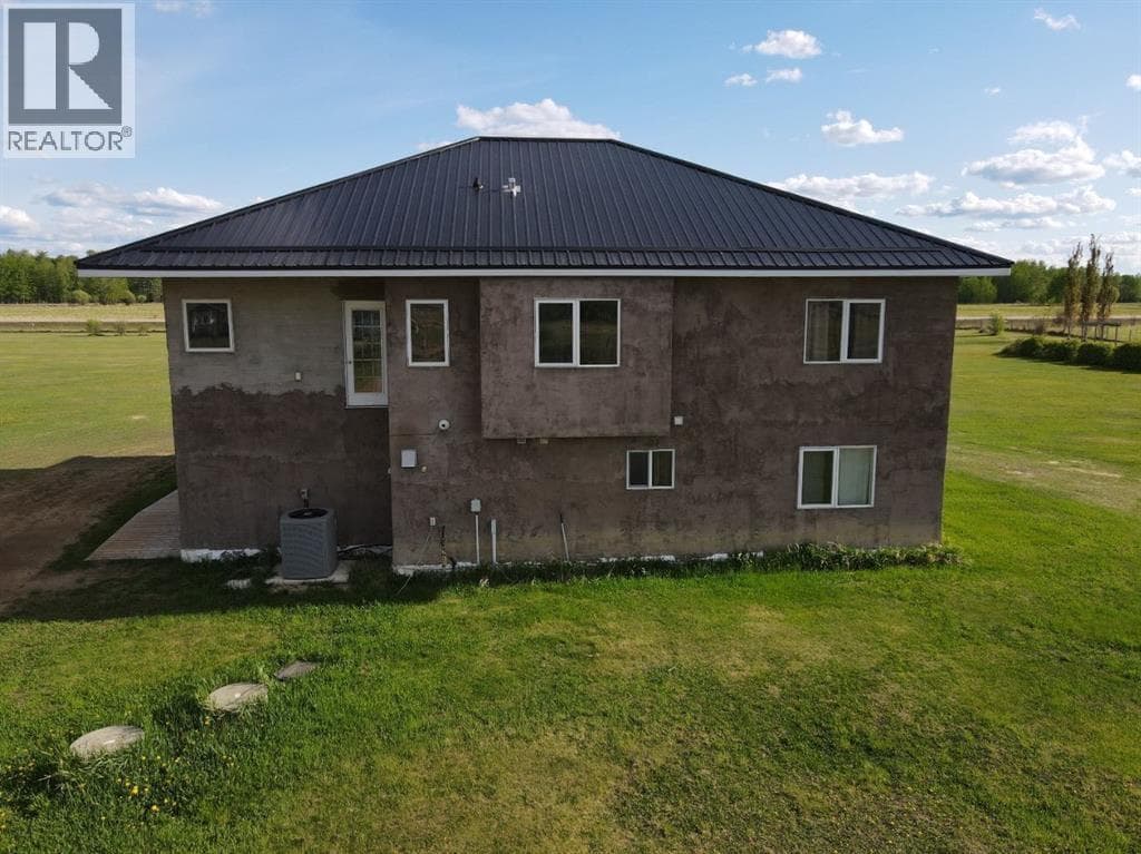 17327, 744A Township Raod  S photo 2