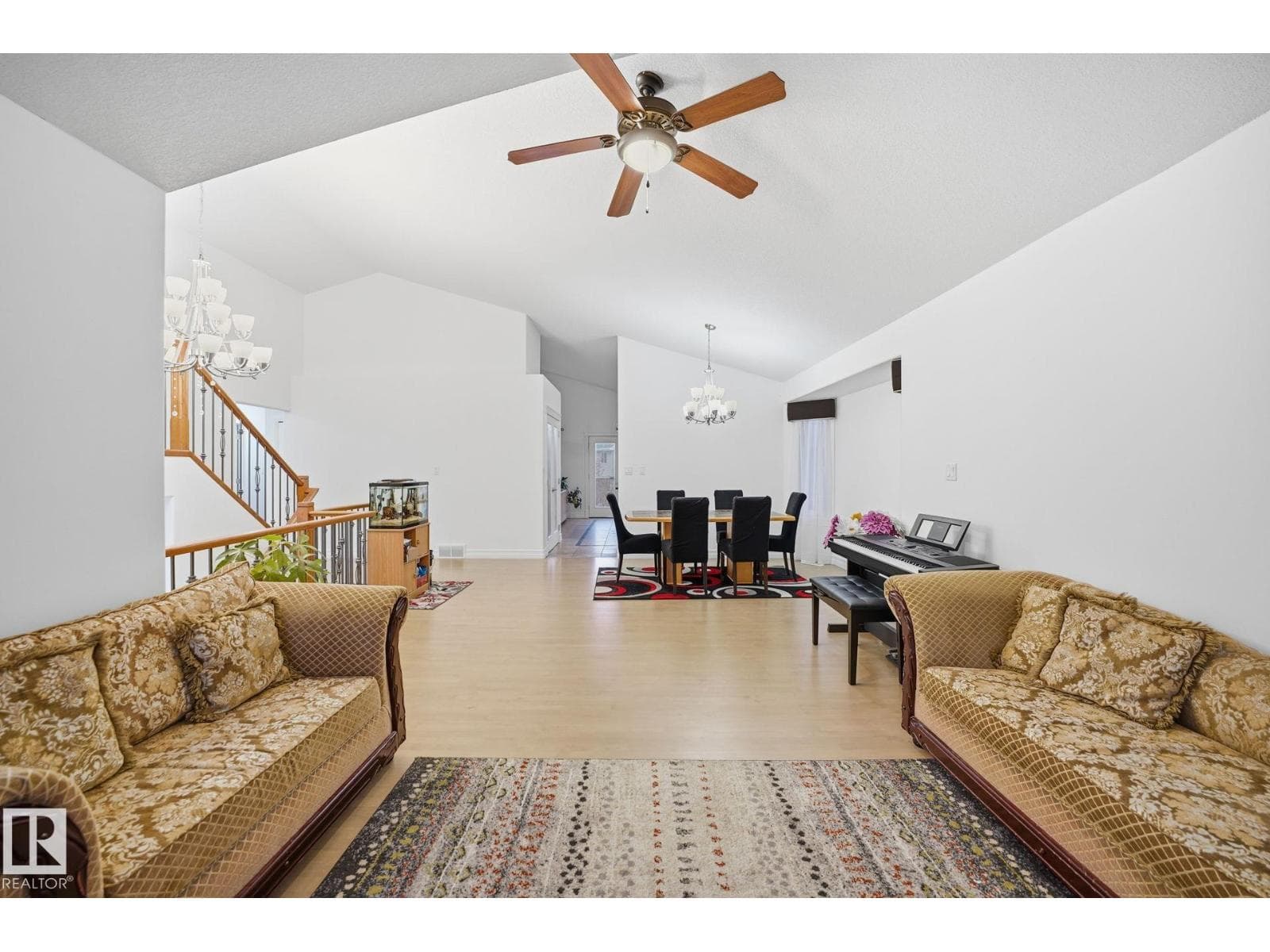1324 70 ST SW photo 4
