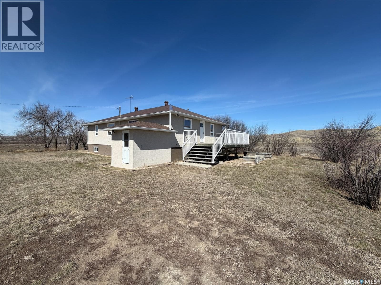 Eastend Wills Acreage