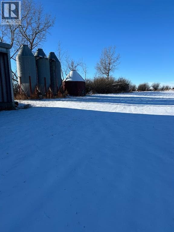214015 TWP Rd 52 photo 3