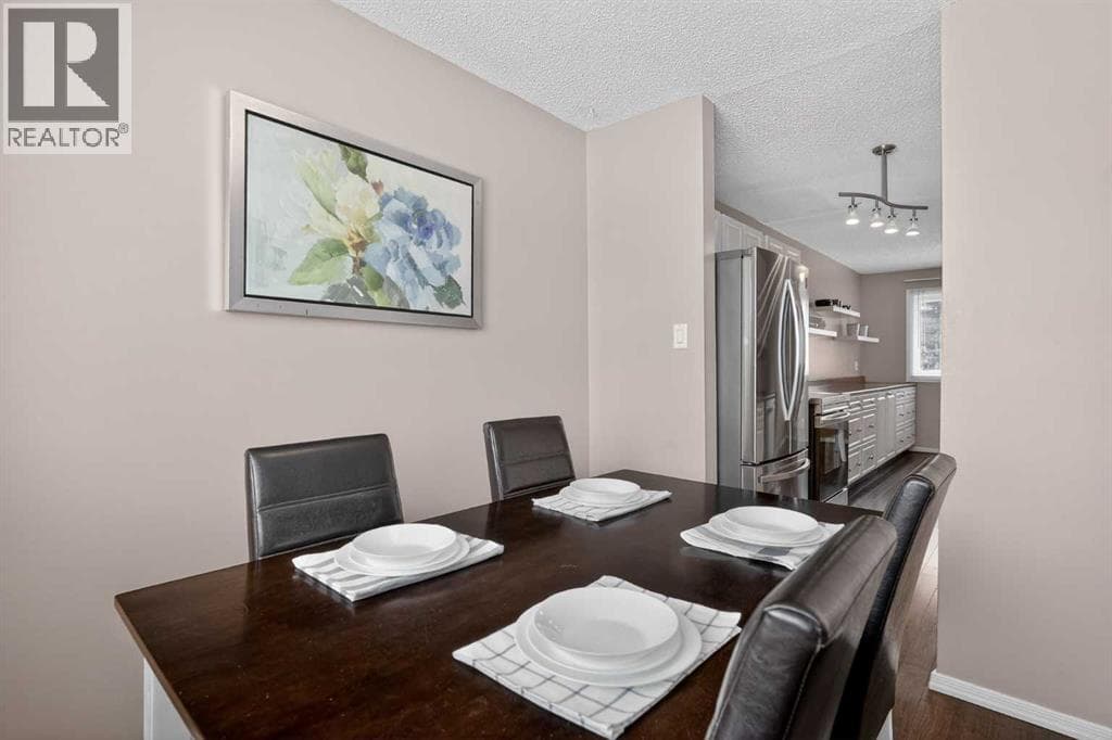10304 Braeside Drive SW photo 10