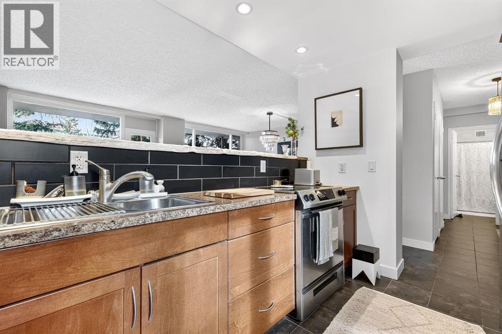 401, 3316 Rideau Place SW — photo 5
