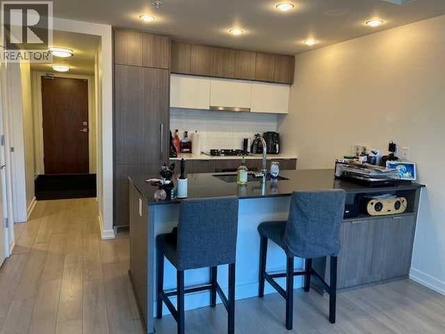 311, 128 2 Street SW photo 3