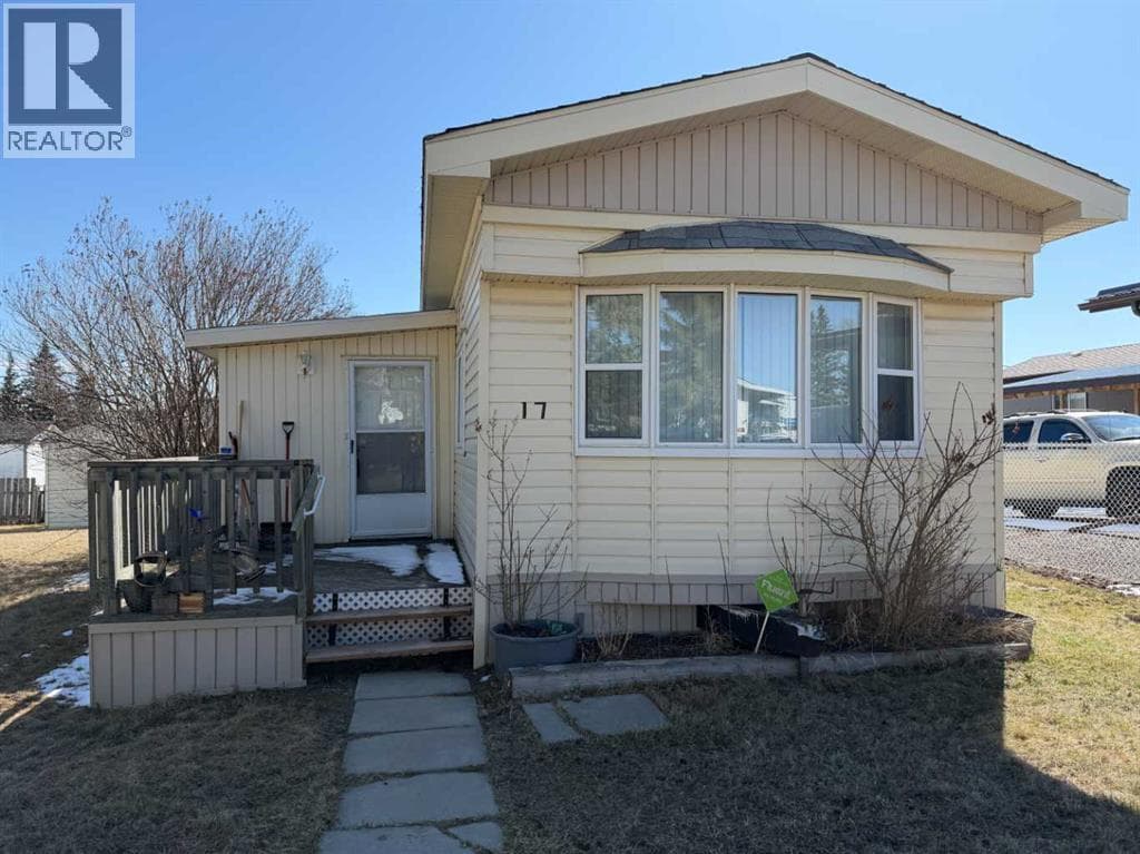 2 bed 1 bath single family at 17, 5211 55 Avenue — $175,000