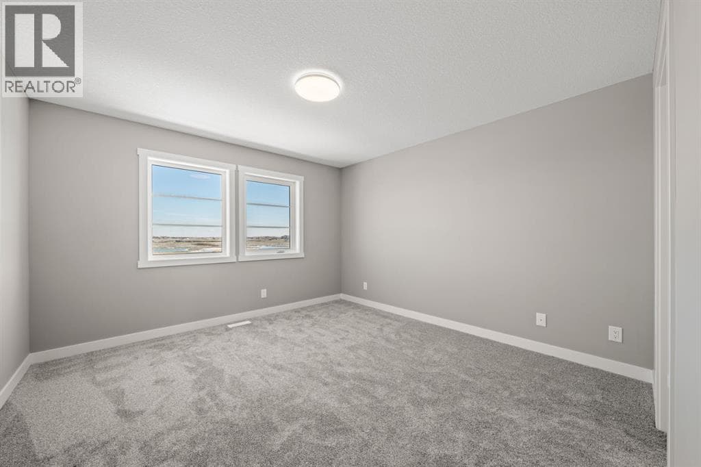 656 Sora Boulevard SE photo 7
