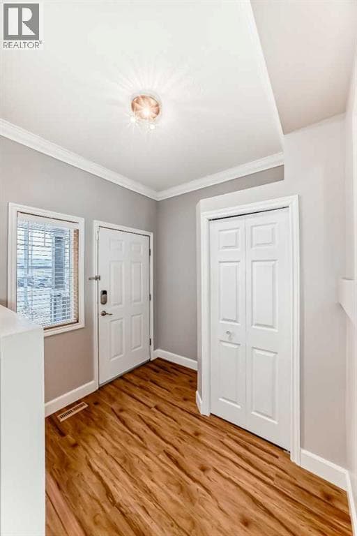 31 Coventry Road NE photo 4