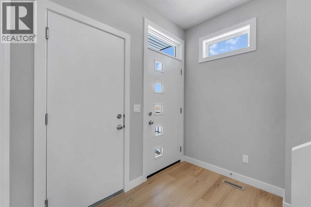390 South Shore Drive photo 3