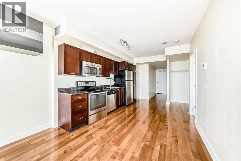 1202, 3820 Brentwood Road NW photo 6