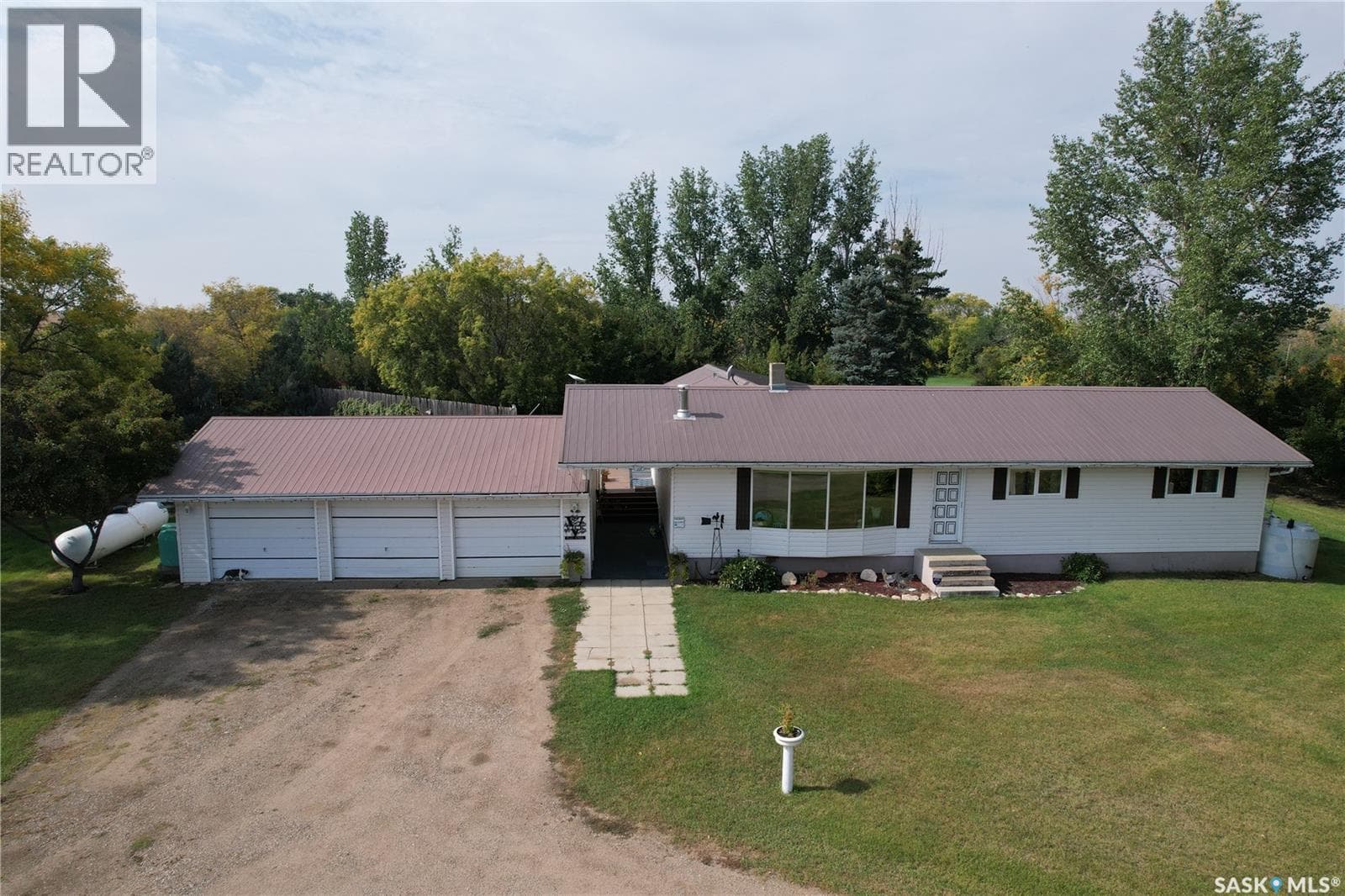 3 bed 2 bath single family at Harris Horse Acreage — $625,000