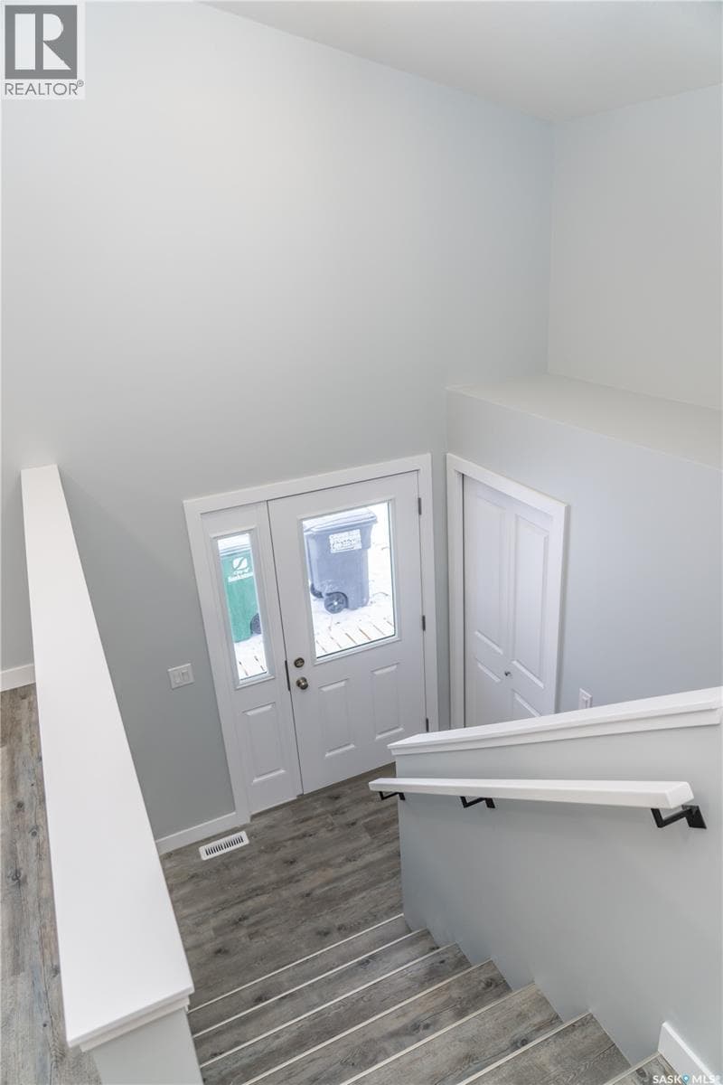 338 Stehwien STREET — photo 4