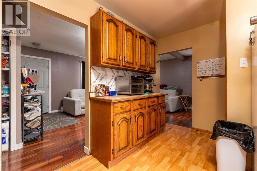 4707 41 Street photo 10