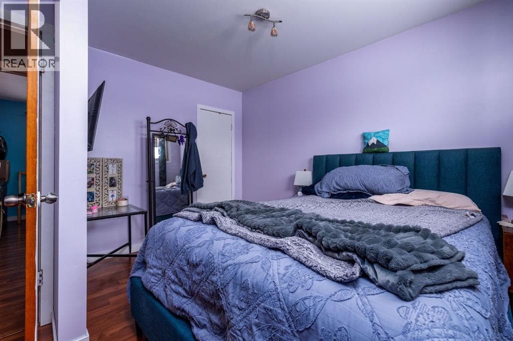 4707 41 Street photo 12