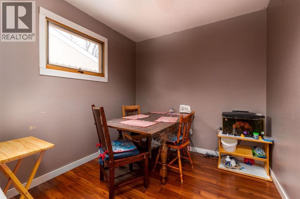 4707 41 Street photo 5