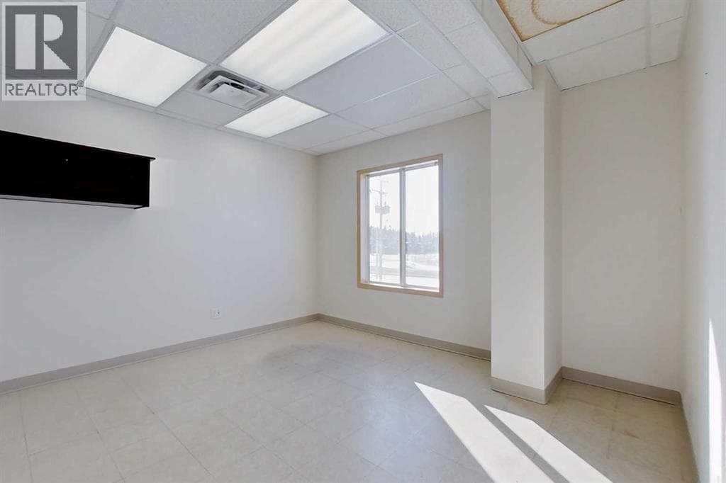 3, 8 GATEWAY Boulevard photo 12